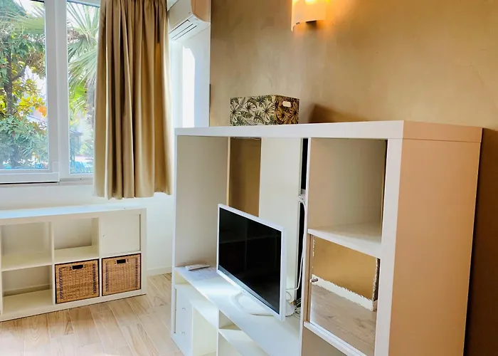 Front 2 * Μπαρντολίνο